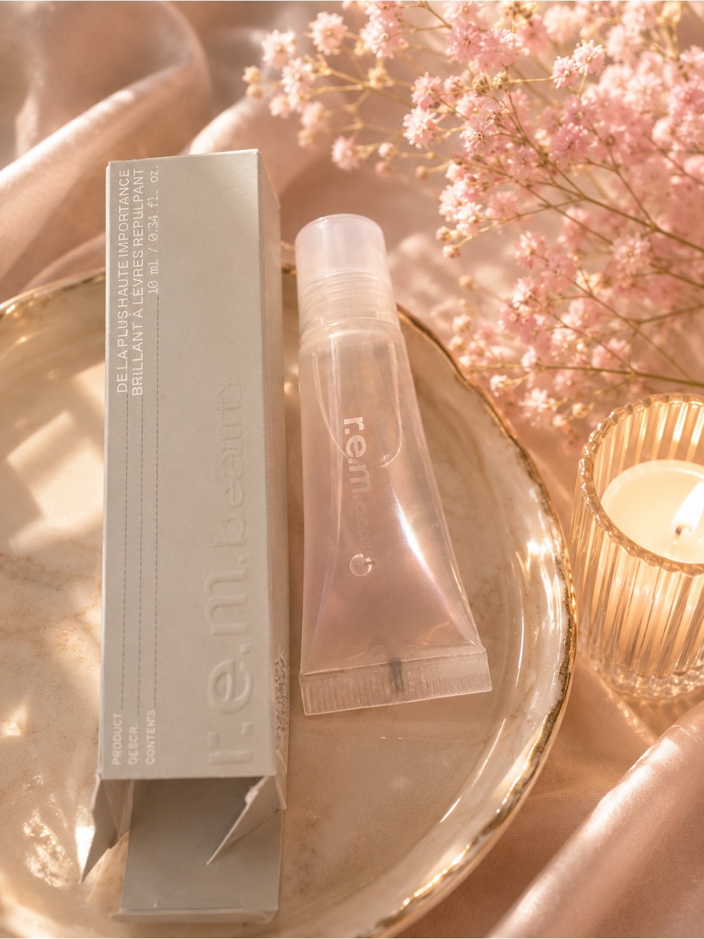 r.e.m. beauty Clear Lip Gloss Tube - Pink Sheen